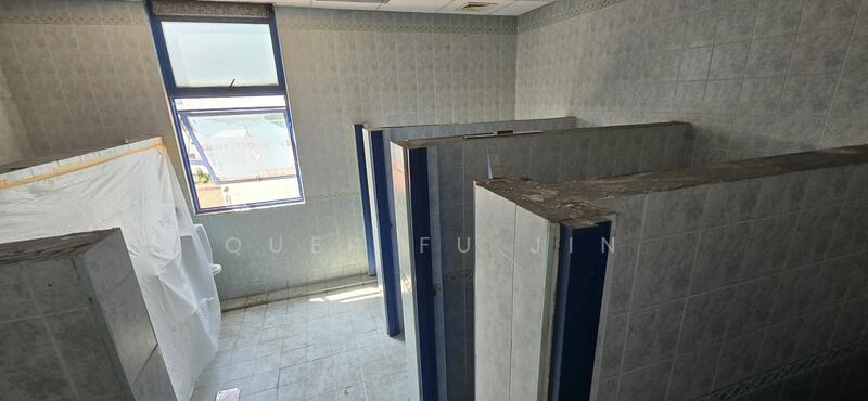 Tuas View Square, , 20,830 sqft, Factory / Workshop (B2) For Rent, by Quek Fu Jin, 60024341 - Bathroom - CommercialGuru.com.sg