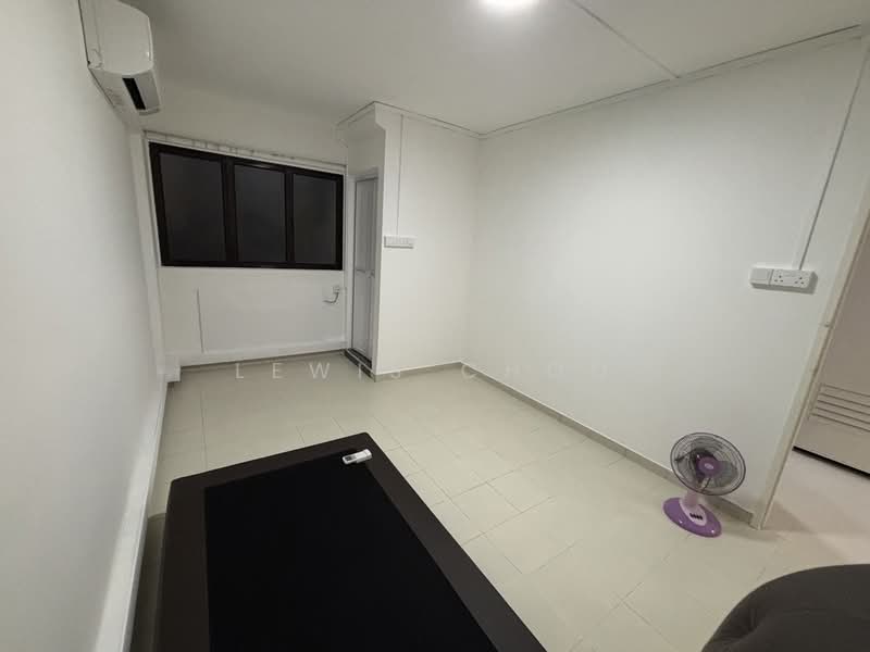 667 Hougang Avenue 4, 667 Hougang Avenue 4, 2 Bedrooms, 796 sqft, HDB Flat For Rent, by Lewis Choo, 60024351 - Study - PropertyGuru.com.sg