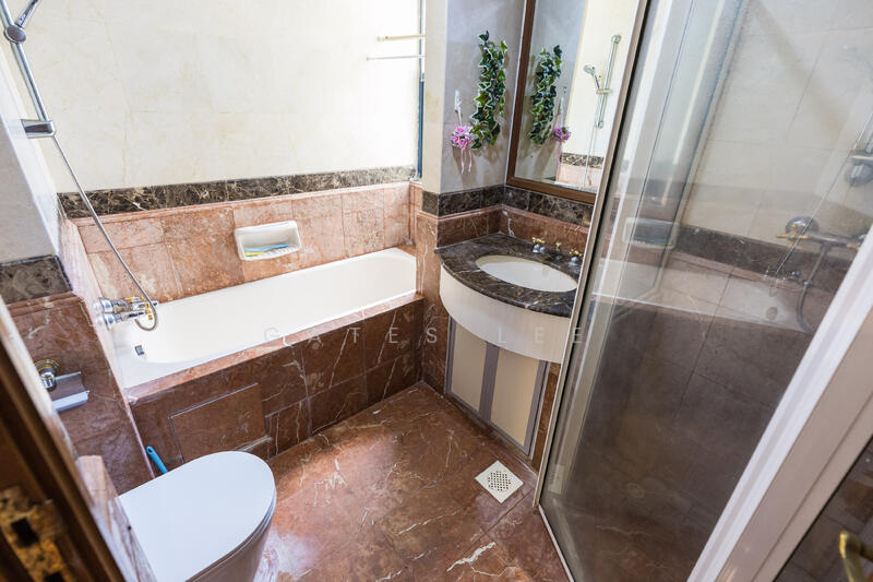 Westcove Condo, 12 West Coast Crescent, Room Rental, 188 sqft, Condominium For Rent, by Gates Lee, 60024400 - Bathroom - PropertyGuru.com.sg
