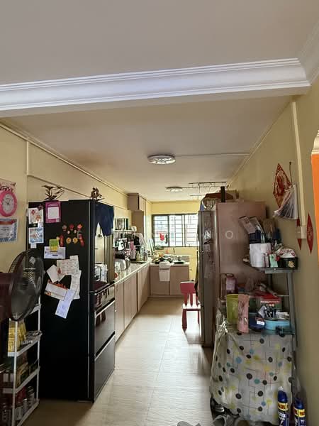 805 Yishun Ring Road, 805 Yishun Ring Road, 3 Bedrooms, 1,313 sqft, HDB Flat For Sale, by Elaine Ho, 60024474 - Kitchen - PropertyGuru.com.sg
