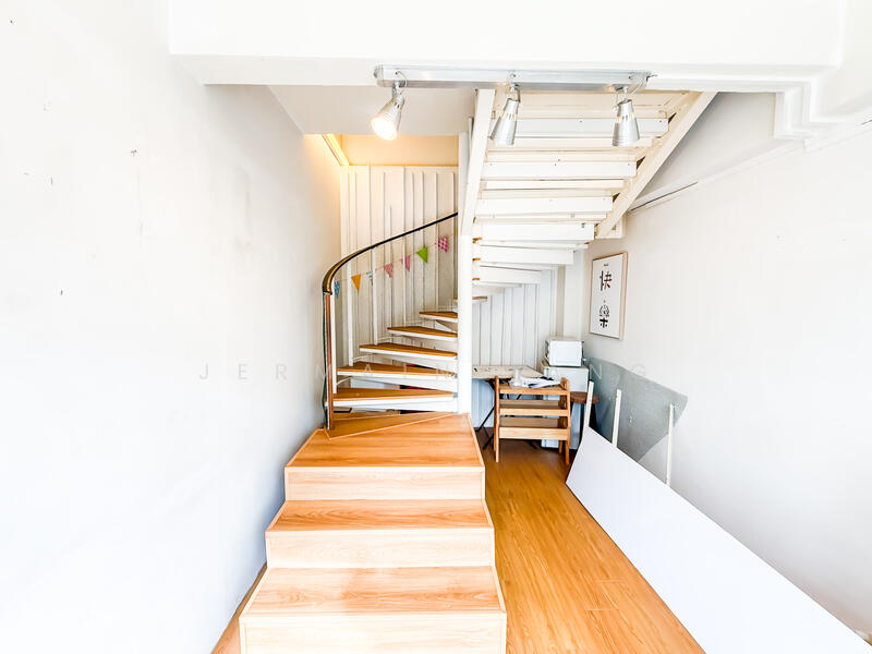 Pandan Valley Condo Shop / Office, Pandan Valley, Ulu Pandan Road, Holland Road, 860 sqft, Other Retail For Rent, by Jermaine Ang, 60024651 - CommercialGuru.com.sg