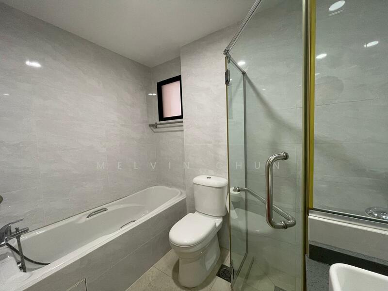 Heritage View, 8 Dover Rise, 3 Bedrooms, 1,195 sqft, Condominium For Rent, by Melvin Chun, 60024764 - Bathroom - PropertyGuru.com.sg
