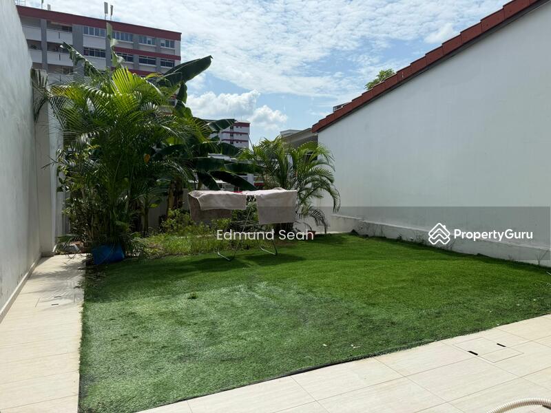 For Sale - ★ Loyang Villas ★ Lovingly Maintained 3.5 sty Terrace ★