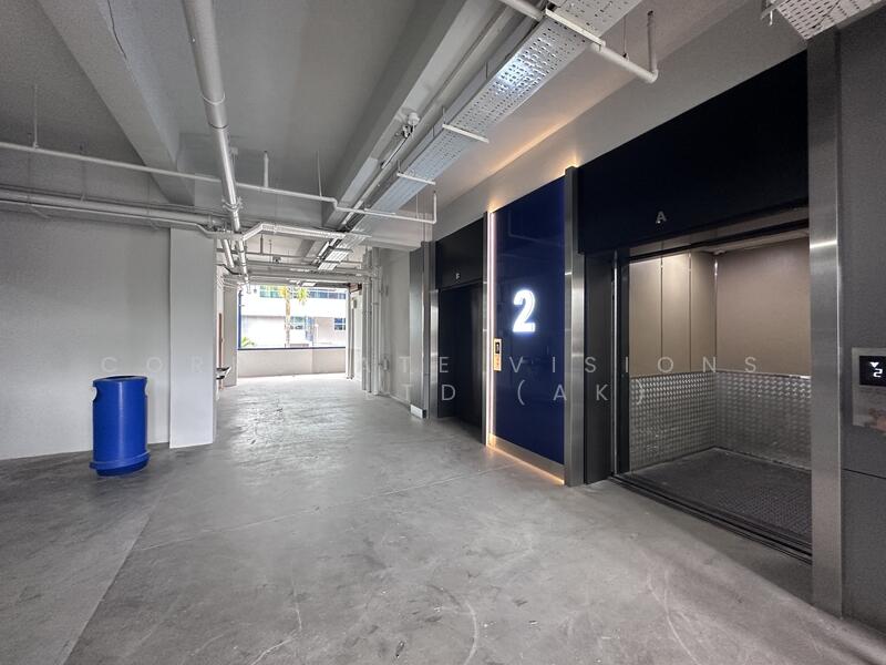 CITY FRINGE Business Space. Office Setting Storage & Distributions. Near Holland V. 4 mins walk MRT, Size: 3000~4000 sqft CONTACT: +6596881177, Alexandra / Commonwealth, 3,800 sqft, Light Industrial (B1) For Rent, by ADRIAN, 60024969 - CommercialGuru.com.sg