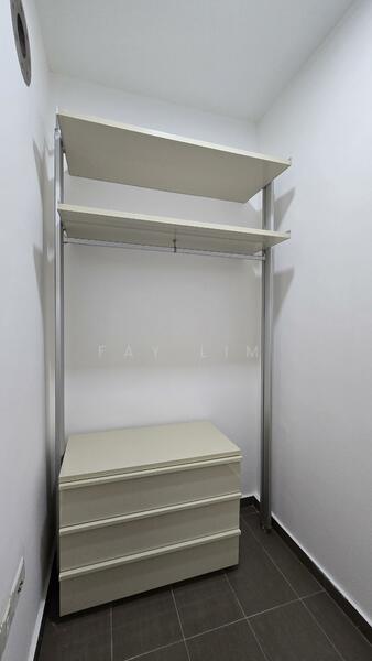 3rd Bedroom / Study
