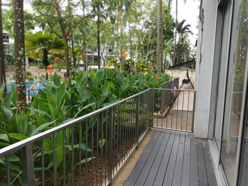 Access to pool