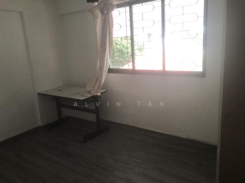 For Sale - 223 Serangoon Avenue 4