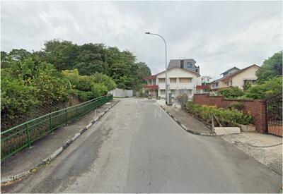 For Sale - Single-Story Semi-D Rare Siglap Opportunity: Rebuild Potential. View & Offer