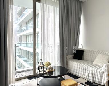 For Sale - Scotts Square