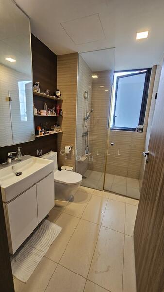 Sky Vue, Bishan Street 14, 3 Bedrooms, 1,141 sqft, Condominium For Rent, by Michelle Poh, 60026280 - Bathroom - PropertyGuru.com.sg