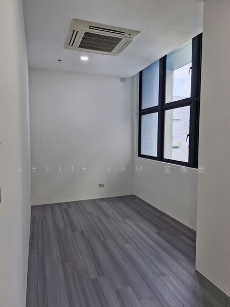 Woodlands 11, 11 Woodlands Close, 200 sqft, Light Industrial (B1) For Rent, by Leslie Lam, 60026839 - CommercialGuru.com.sg