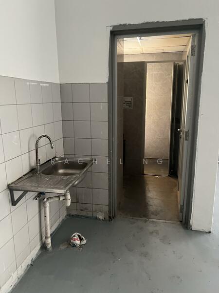 Eunos Technolink, 9 Kaki Bukit Road 1, 2,756 sqft, Light Industrial (B1) For Sale, by Rachel ng, 60026896 - Kitchen - CommercialGuru.com.sg