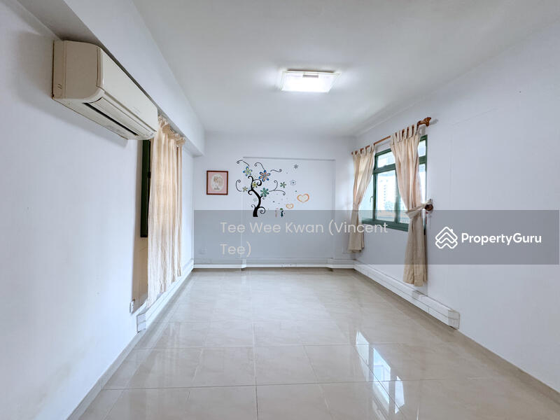 For Rent - 686A Woodlands Drive 73