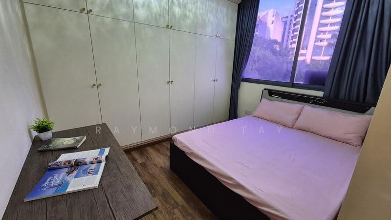 Crystal Court, 456 River Valley Road, Tanglin / Holland / Bukit Timah, Room Rental, 150 sqft, Apartment For Rent, by Raymond Tay, 60027258 - PropertyGuru.com.sg