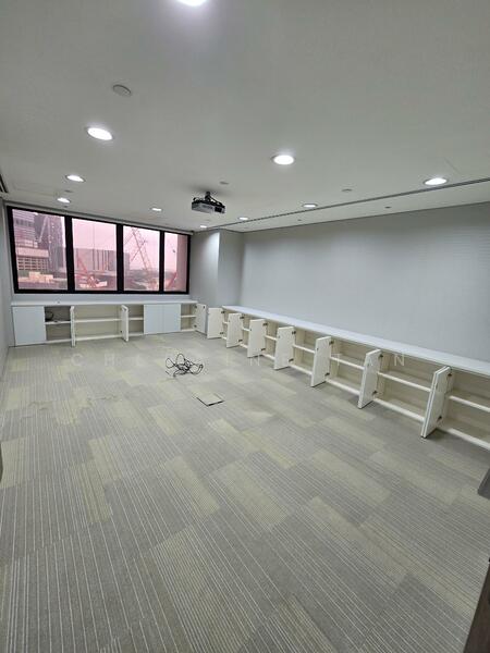 International Plaza, 10 Anson Road, 2,357 sqft, Office For Sale, by Cheraine Tan, 60027308 - Conference room - CommercialGuru.com.sg