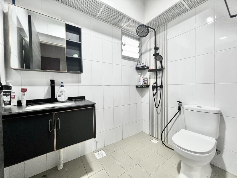 For Rent - 119A Canberra Crescent