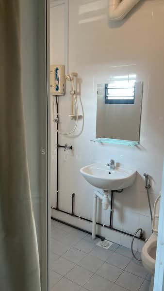 241 Tampines Street 21, 241 Tampines Street 21, 2 Bedrooms, 800 sqft, HDB Flat For Rent, by Sanjeev Kumar, 60027314 - PropertyGuru.com.sg