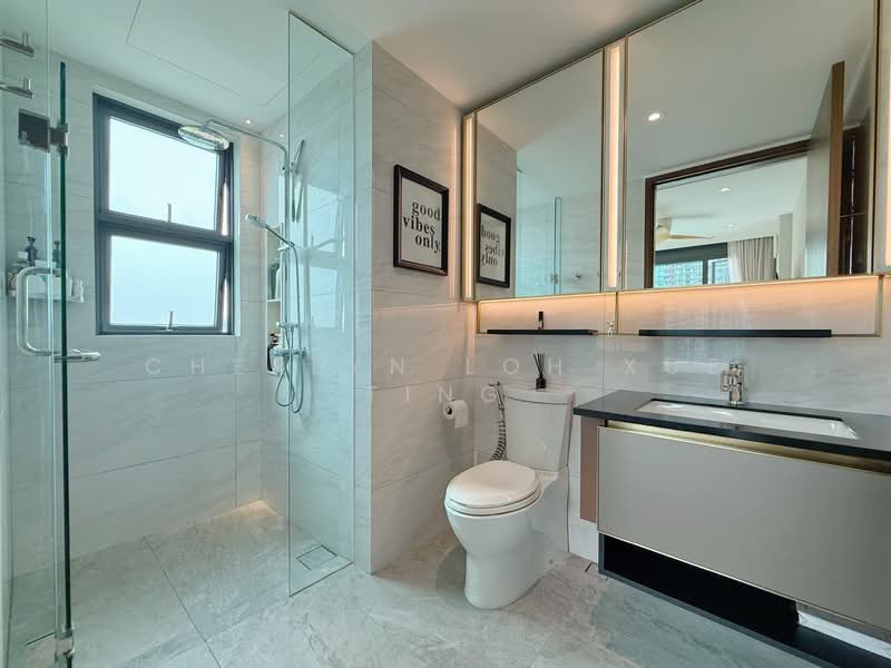 Normanton Park, 45 Normanton Park, 3 Bedrooms, 1,087 sqft, Condominium For Rent, by Cherlyn Loh Xue Ting, 60027381 - Master bathroom - PropertyGuru.com.sg