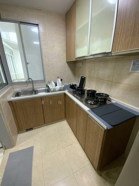 The Lakeshore, 31 Jurong West Street 41, Room Rental, 190 sqft, Condominium For Rent, by Ken Tay, 60027477 - Kitchen - PropertyGuru.com.sg