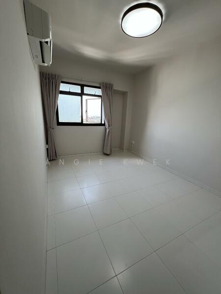 63 Teban Gardens Road, 63 Teban Gardens Road, Boon Lay / Jurong / Tuas, Room Rental, 150 sqft, HDB Flat For Rent, by Angie Kwek, 60027602 - Common Bedroom - PropertyGuru.com.sg