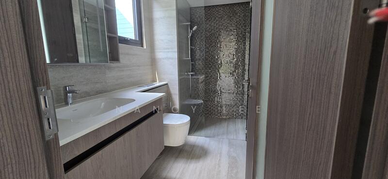 38 Kovan Road, , 7 Bedrooms, 4,366 sqft, Detached House For Sale, by Nancy Lee, 60027642 - Bathroom - PropertyGuru.com.sg