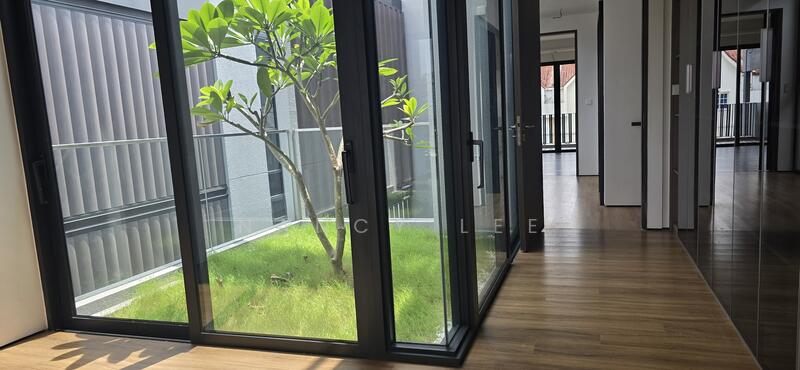 38 Kovan Road, , 7 Bedrooms, 4,366 sqft, Detached House For Sale, by Nancy Lee, 60027642 - Master Room garden - PropertyGuru.com.sg