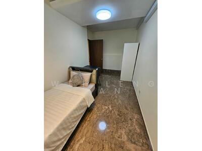 For Rent - Crystal Court