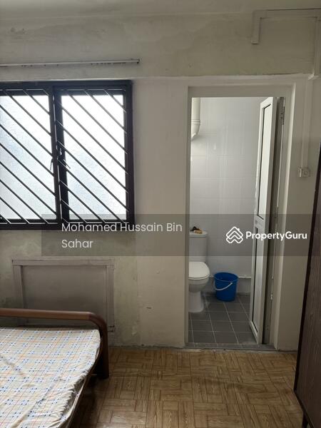 Master Bedroom Toilet