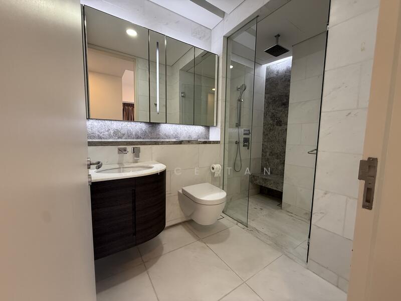 DUO Residences, 1 Fraser Street, 2 Bedrooms, 839 sqft, Condominium For Rent, by Joyce Tan, 60028262 - Bathroom - PropertyGuru.com.sg