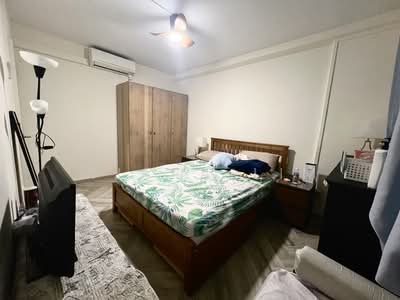 For Rent - 241 Tampines Street 21