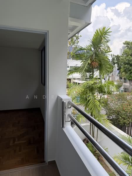 101 coronation road, Coronation Road, 7 Bedrooms, 4,500 sqft, Semi-Detached House For Rent, by Andrew Tan, 60028804 - Balcony - PropertyGuru.com.sg