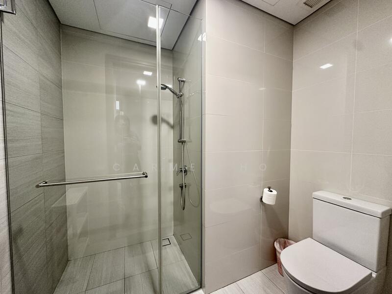 Lakeville, 1 Jurong Lake Link, 2 Bedrooms, 775 sqft, Condominium For Rent, by Carmen Ho, 60029136 - Bathroom - PropertyGuru.com.sg