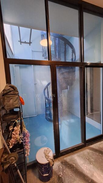 275 Outram road, , 1,000 sqft, Shop / Shophouse For Rent, by Wang Xing, 60029190 - Stairs - CommercialGuru.com.sg