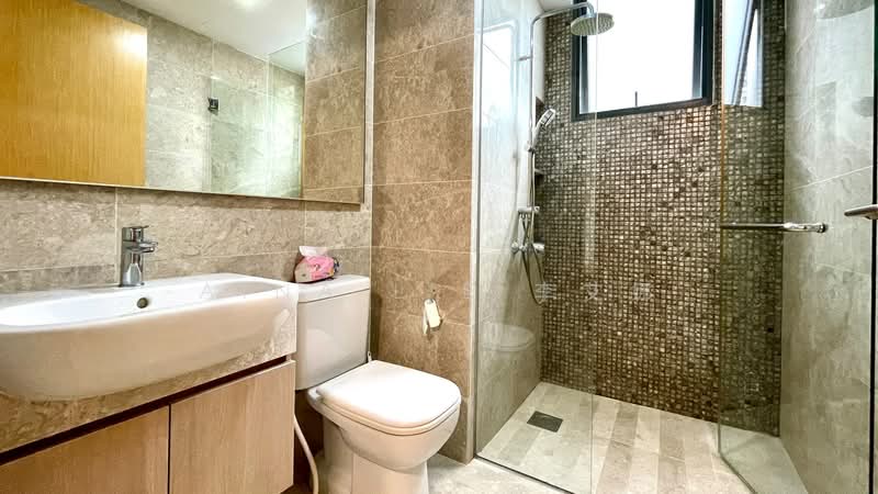 La Fiesta, Sengkang Square, 1 Bedroom, 431 sqft, Condominium For Sale, by Aina Lie 李艾娜, 60029333 - Bathroom - PropertyGuru.com.sg