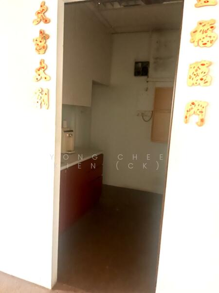 Enterprise Hub, 40 Toh Guan Road East, 1,700 sqft, Factory / Workshop (B2) For Rent, by Yong Chee Kien (CK), 60029373 - Pantry - CommercialGuru.com.sg