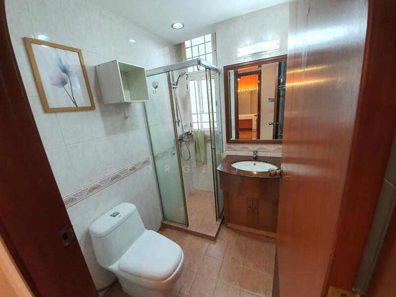 Casa Rosa, 35 Lorong Ong Lye, 3 Bedrooms, 1,130 sqft, Condominium For Sale, by George Teo, 60029638 - Bathroom - PropertyGuru.com.sg
