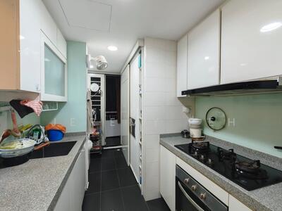 For Sale - The Quartz