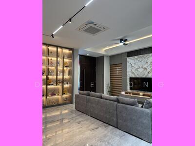 For Sale - Almost Brand New 3.5 Storeys Semi-Detached for Sale