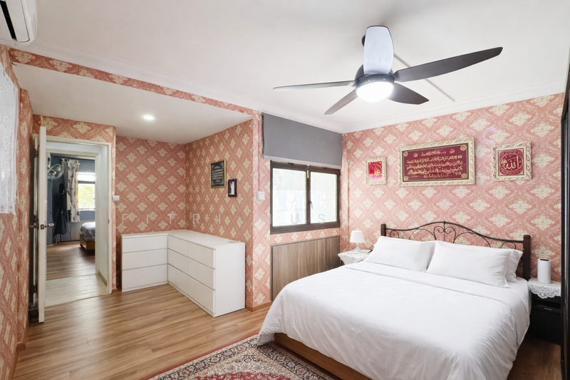 638 Woodlands Ring Road HDB Flat For Sale at S$ 660,000 | PropertyGuru Singapore - Bedroom