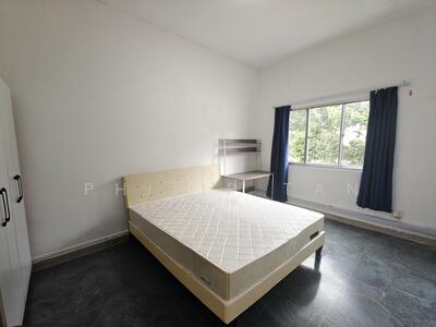 For Rent - Peakville Mansion