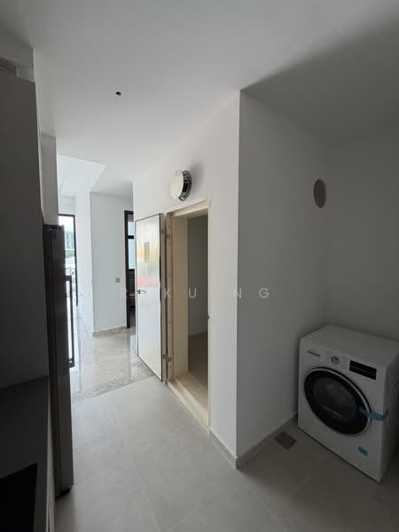35 Gilstead, 35 Gilstead Road, 3 Bedrooms, 872 sqft, Apartment For Sale, by Riku Ng, 60029913 - Interior - PropertyGuru.com.sg