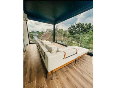 For Sale - Holland Road / Greenleaf / Henry Park Primary