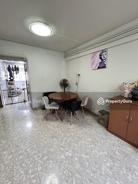 Expansive Dining Area