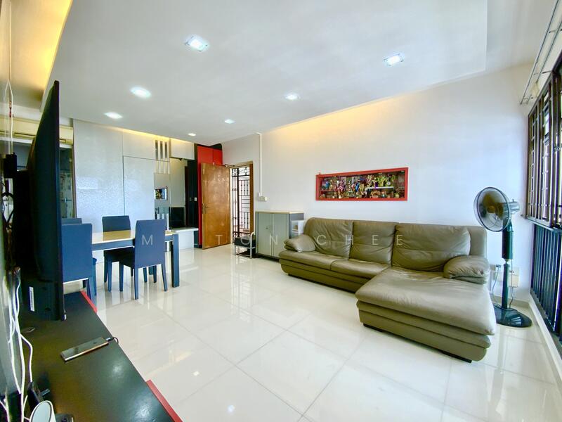79D Toa Payoh Central, 79D Toa Payoh Central, 3 Bedrooms, 968 sqft, HDB Flat For Sale, by Milton Chee, 60030335 - Living Room - PropertyGuru.com.sg