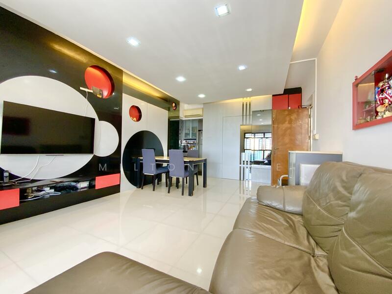 79D Toa Payoh Central, 79D Toa Payoh Central, 3 Bedrooms, 968 sqft, HDB Flat For Sale, by Milton Chee, 60030335 - Living Room - PropertyGuru.com.sg