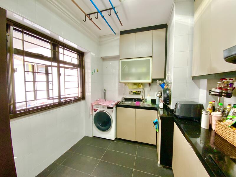 79D Toa Payoh Central, 79D Toa Payoh Central, 3 Bedrooms, 968 sqft, HDB Flat For Sale, by Milton Chee, 60030335 - Kitchen - PropertyGuru.com.sg