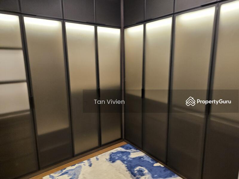 Walk in wardrobe