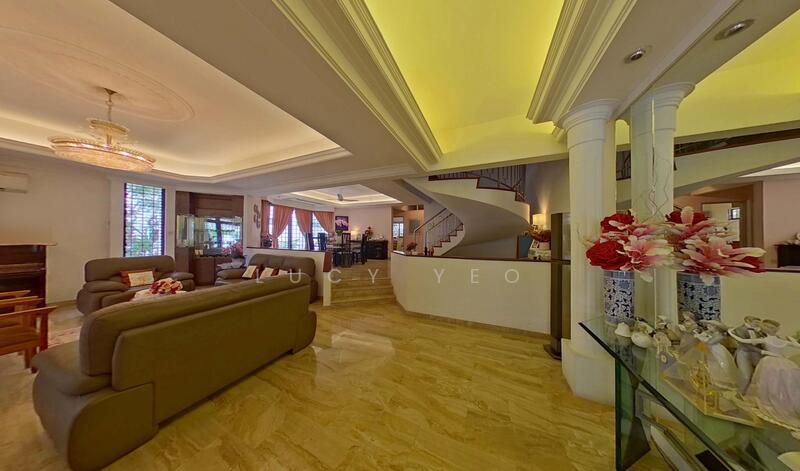 Entrance/ Foyer 