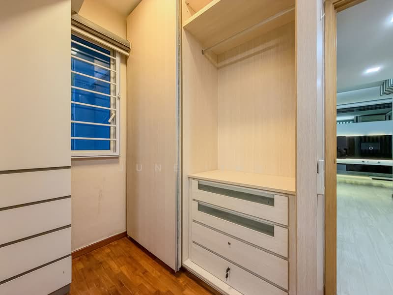 The Tampines Trilliant Executive Condominium For Sale at S$ 1,838,888 | PropertyGuru Singapore - Walk-in Wardrobe