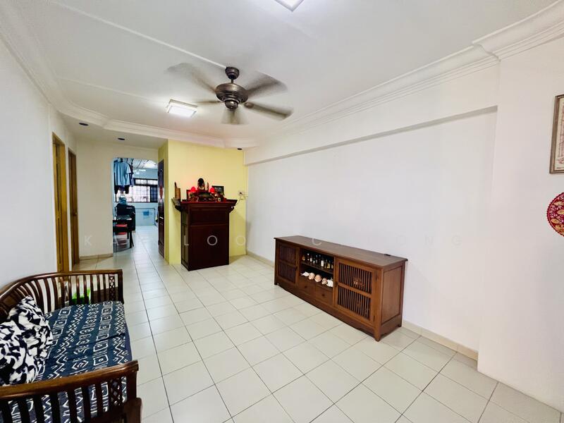 463 Tampines Street 44, 463 Tampines Street 44, Pasir Ris / Tampines, Room Rental, 100 sqft, HDB Flat For Rent, by Kar Loon Choong, 60030955 - Living Room - PropertyGuru.com.sg